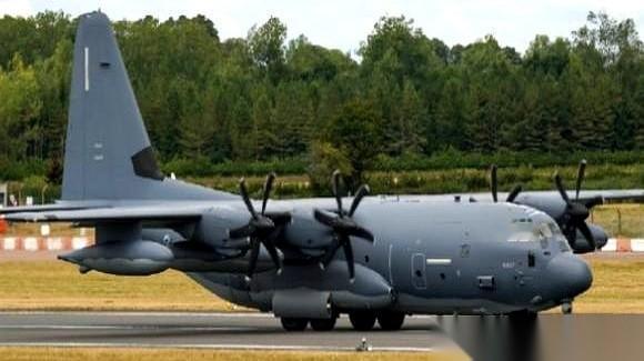 特朗普刚对着全世界吹完牛，说美军在伊朗搞了场“史上最成功”的救援，零装备损失。