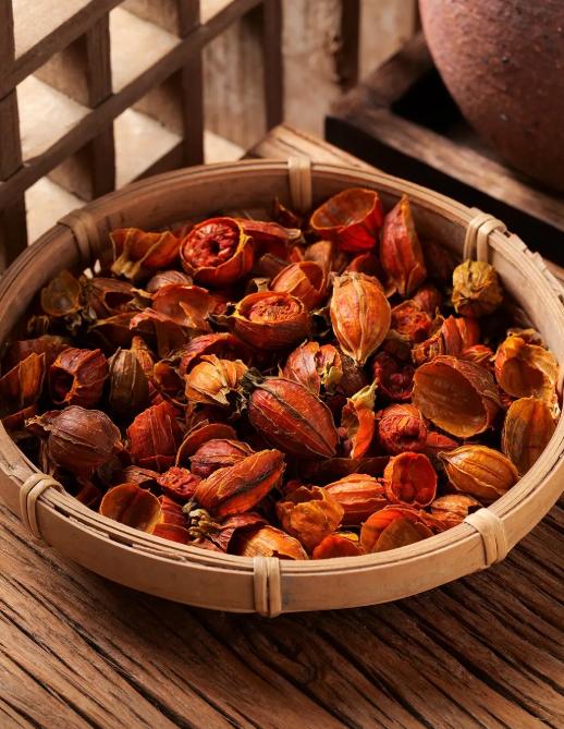 治前列腺别瞎补肾！根源是湿热，1味栀子泡水就管用
大家好，我是中医陈大夫！
尿频