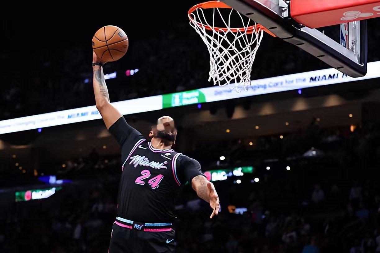 本赛季诺曼-鲍威尔的场均数据为25.5分3.8篮板2.5助攻1.2的0.2盖帽，