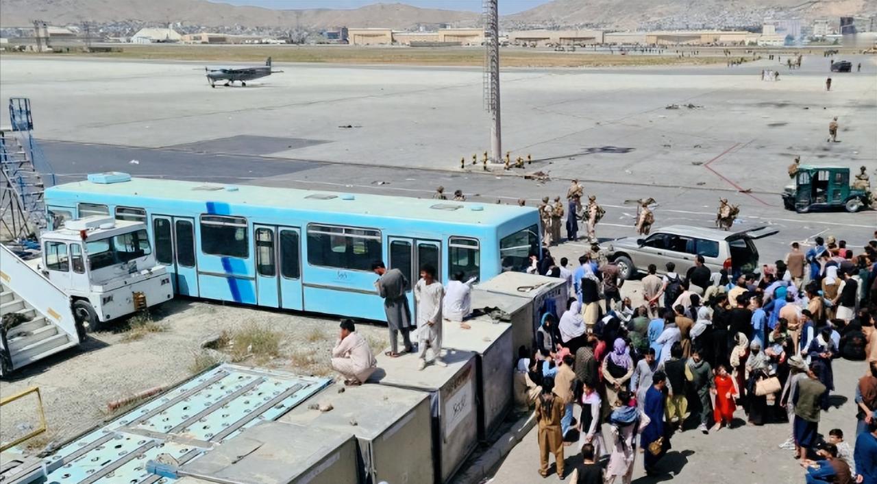 太离谱！为美军卖命十六年的阿富汗前特种兵不远万里到美国寻求庇护，结果被执法部门拘