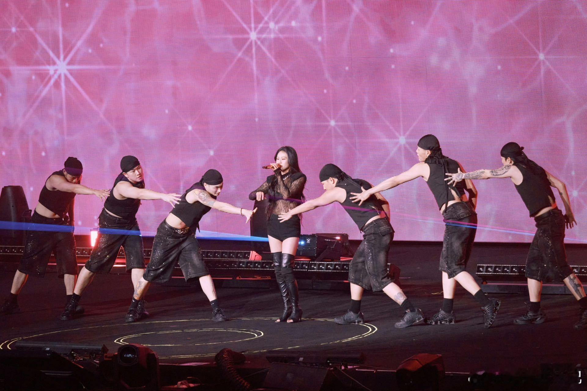 袁娅维月亮撒野巡演内地收官袁娅维月亮撒野巡演内地收官官宣谁能拒绝 Tia 的终极