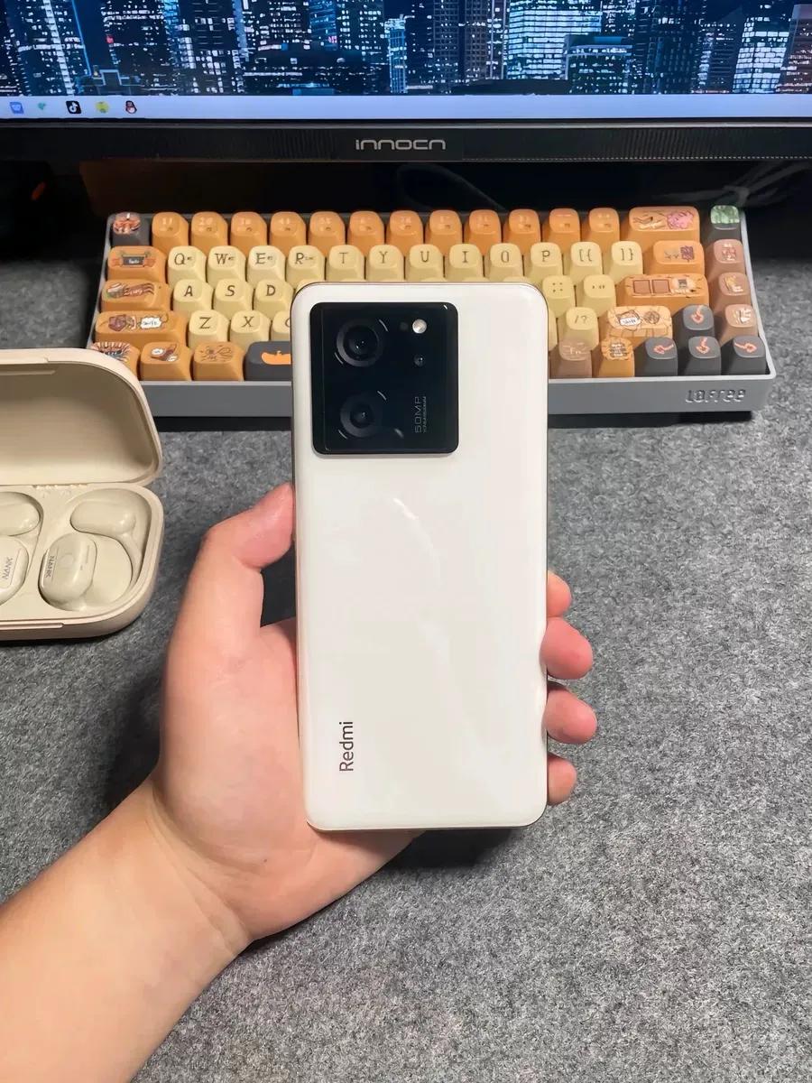 一款中端机，这个销量是不是有点夸张了
1：开售两个月20W+的销量，这才是某一个