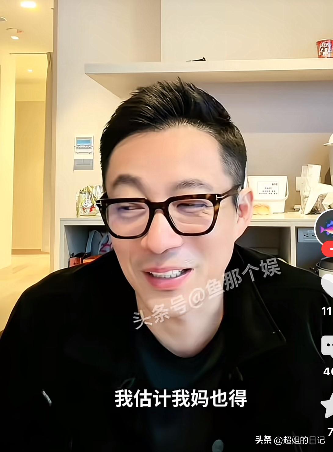 汪小菲被网友怼，难得没发脾气，而且还巧妙化解，这是变聪明了。
网友说“你妈怎么生