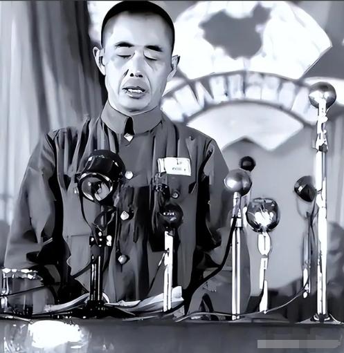 解放战争中起义的国民党五大兵团司令

第一位：原国民党第1兵团司令陈明仁。陈明仁