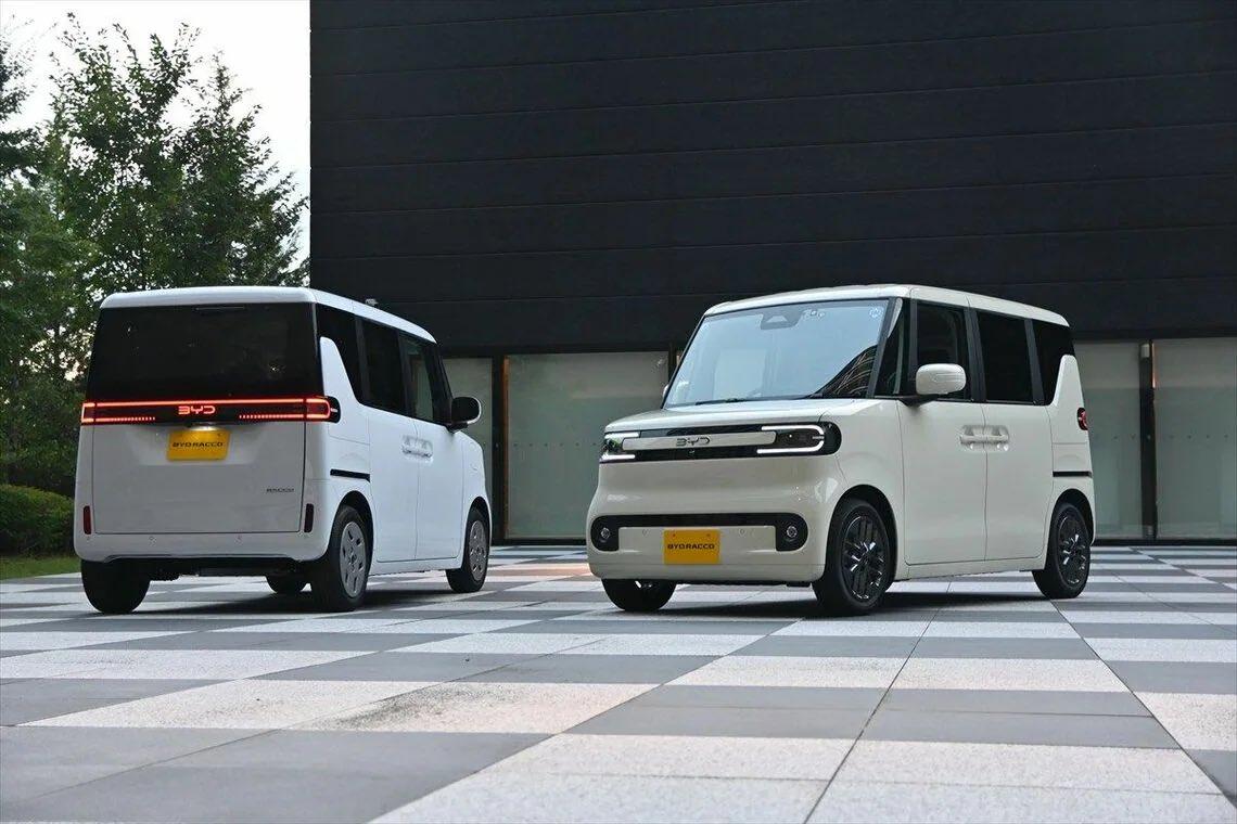 日本街头的比亚迪海獭RACCO，这车把日系K-Car的精髓拿捏得死死的。超高车顶