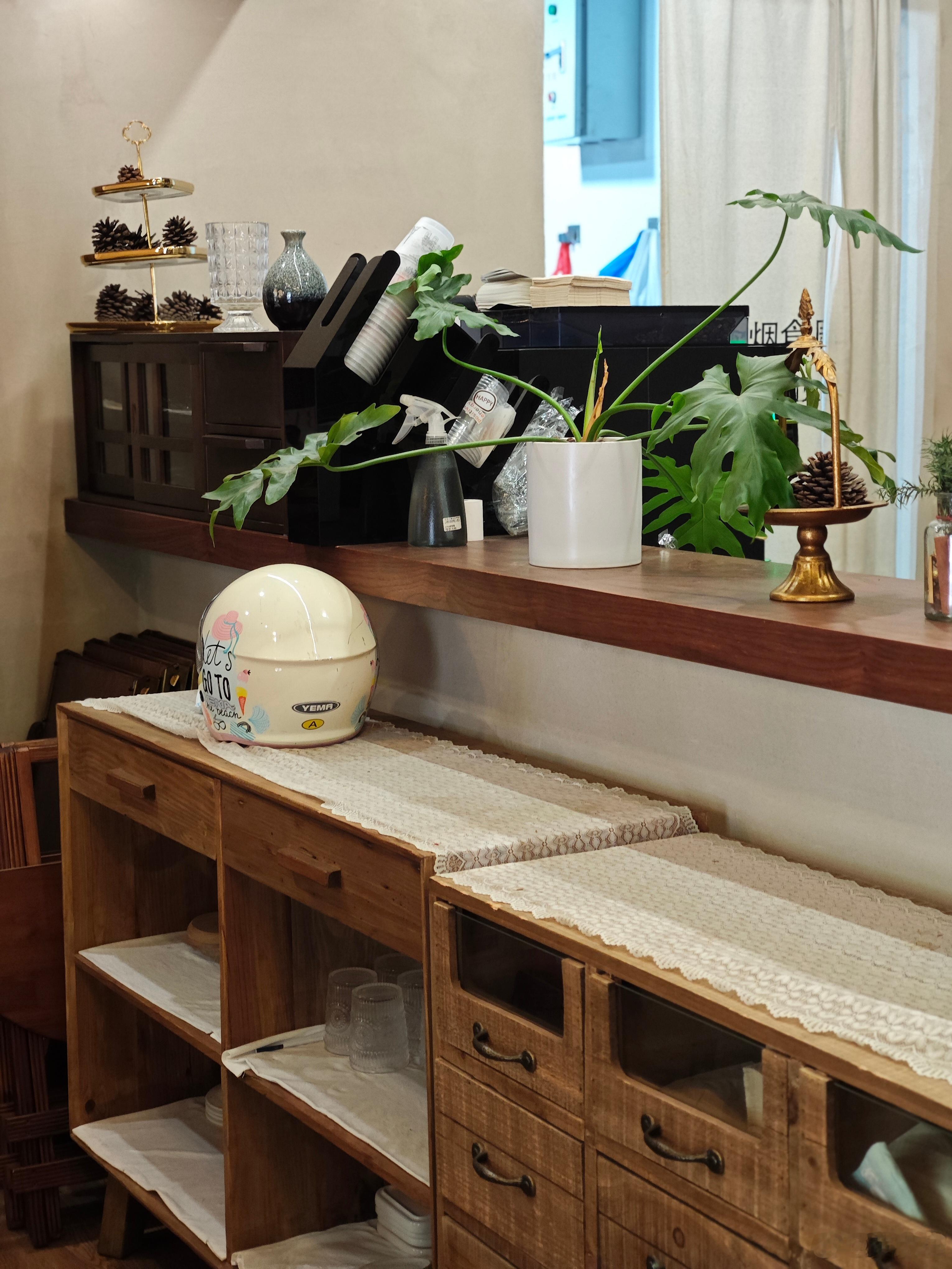 希望你有足够多的勇气去面对风，面对雪，面对锣鼓、铿锵的号角，面对朝阳。希望你自由