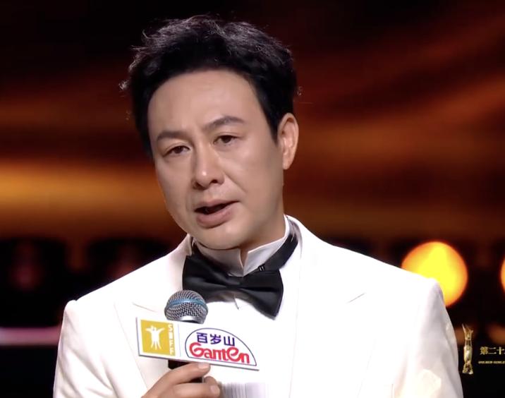金爵奖影帝人选出炉！

这次获奖的人不是别人，正是这几年最红的男演员张颂文！
