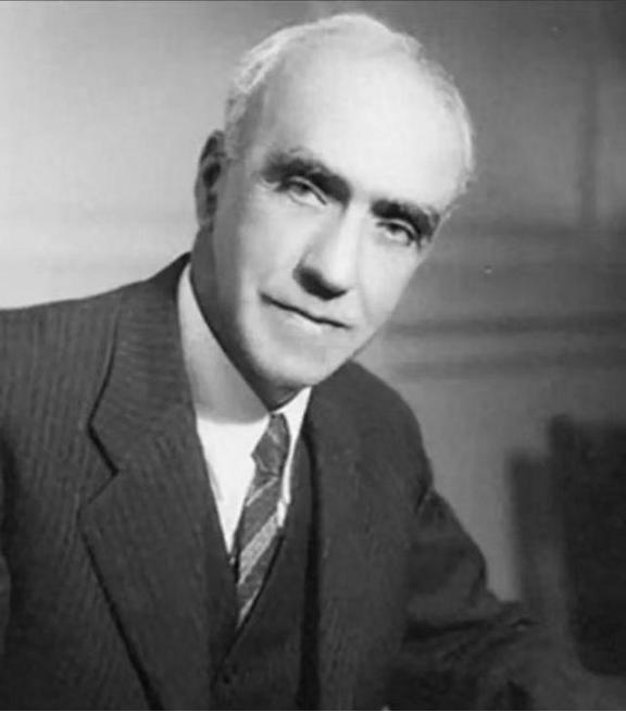 1920年，燕大校长司徒雷登为了扩大学校的规模，找上陕西督军陈树藩，希望购买一块