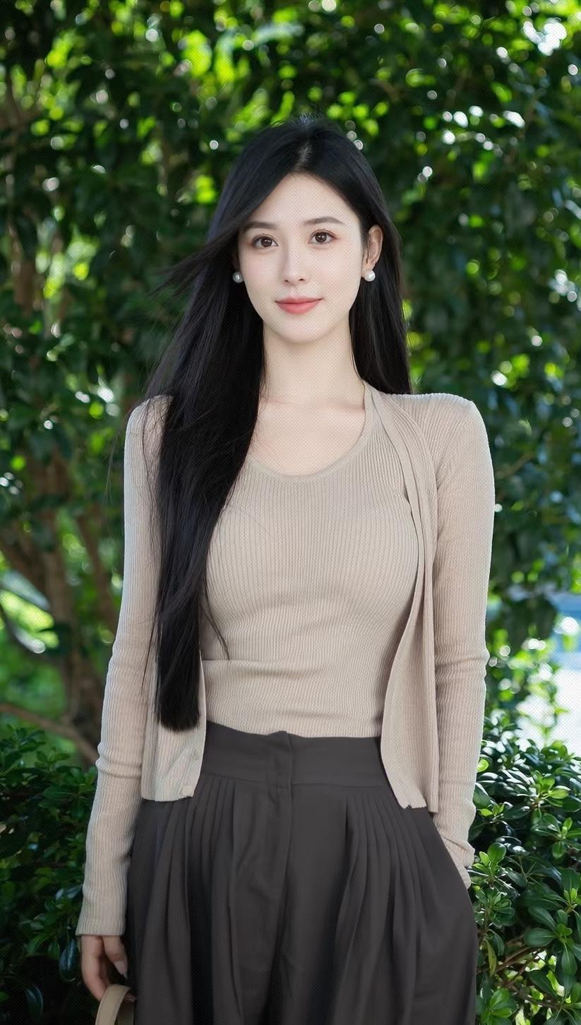 你喜爱哪一种气质的美人? 绿树掩映下，佳人倚风立。