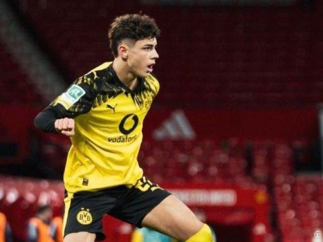 昨天亚特兰大拒绝出席多特蒙德组织的午餐会，引发了争议，因为按照惯例，欧冠比赛日主