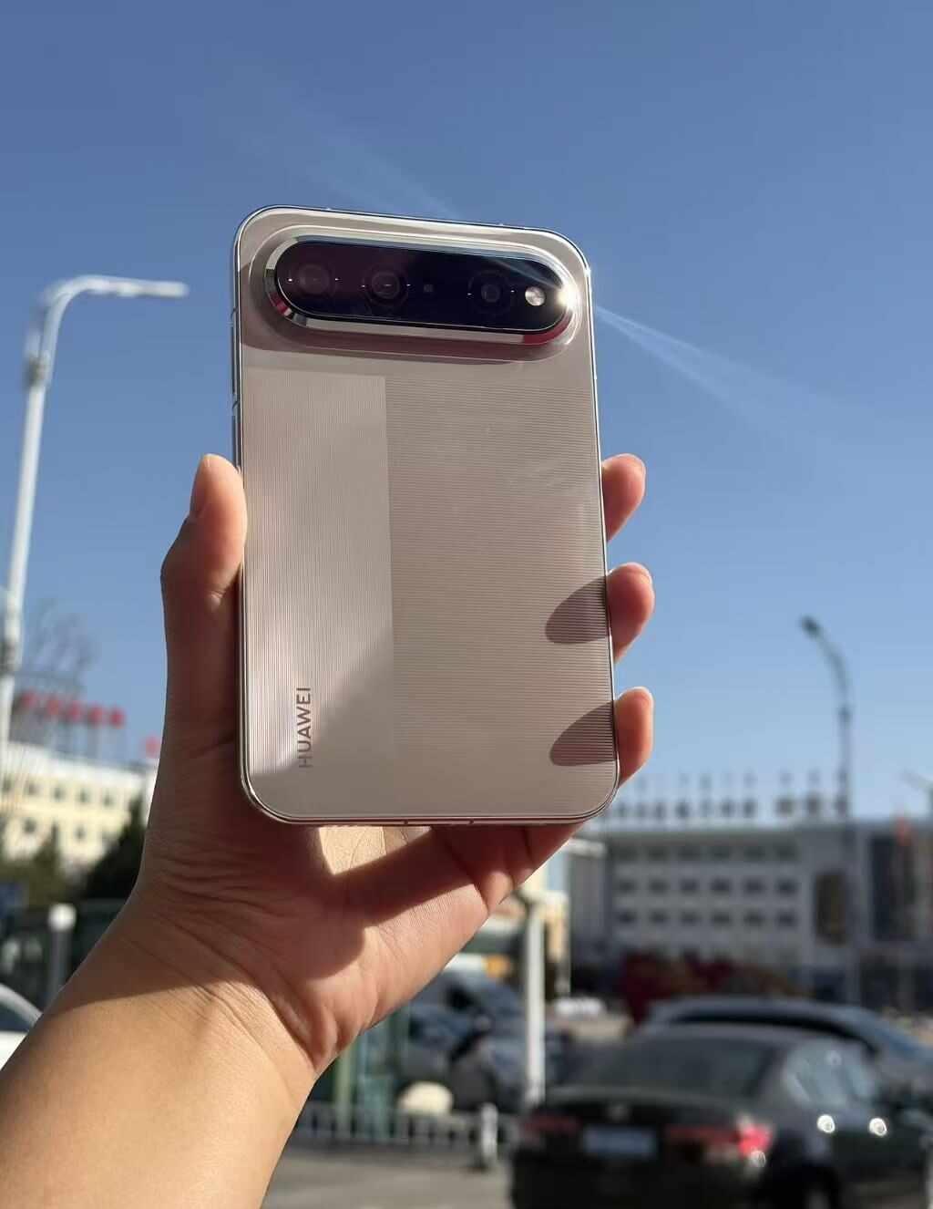 简直爱死我的新手机了 拿出来就心情好华为PuraXView阔直板旦阔难回