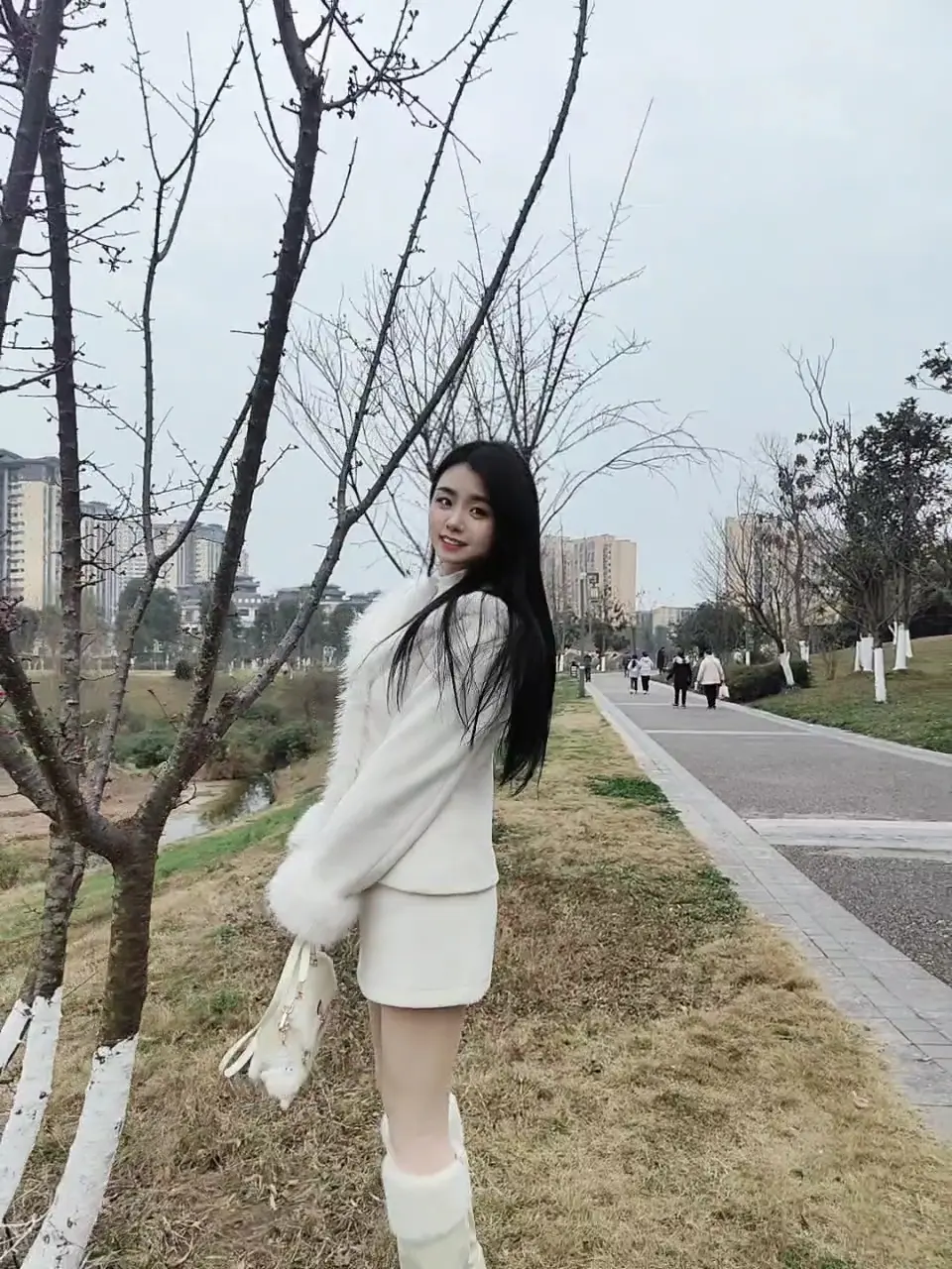 94年的我，还在等着爱情，所以你们不要慌，宁愿晚嫁，都不要错嫁