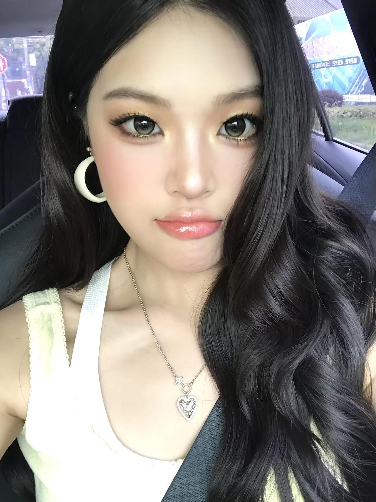 【260710】ig更新🍋。适合日常搭配黄色系衣服来穿的一个妆宁宁仿妆虽迟但到