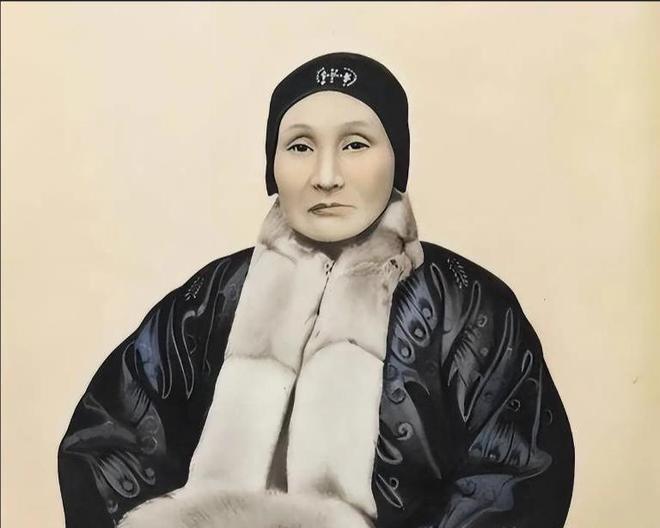 蒋介石的母亲：守寡育子，教他阳明心学，却遗憾没能看到儿子功成名就

提起蒋介石，