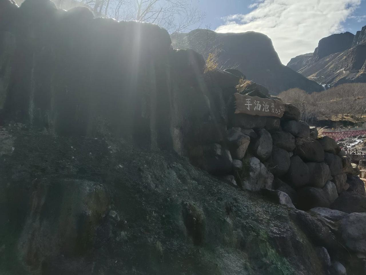 东北长白山，在东北有这样一句话，到东北没有到过长白山，就算没有到过东北。于是，这
