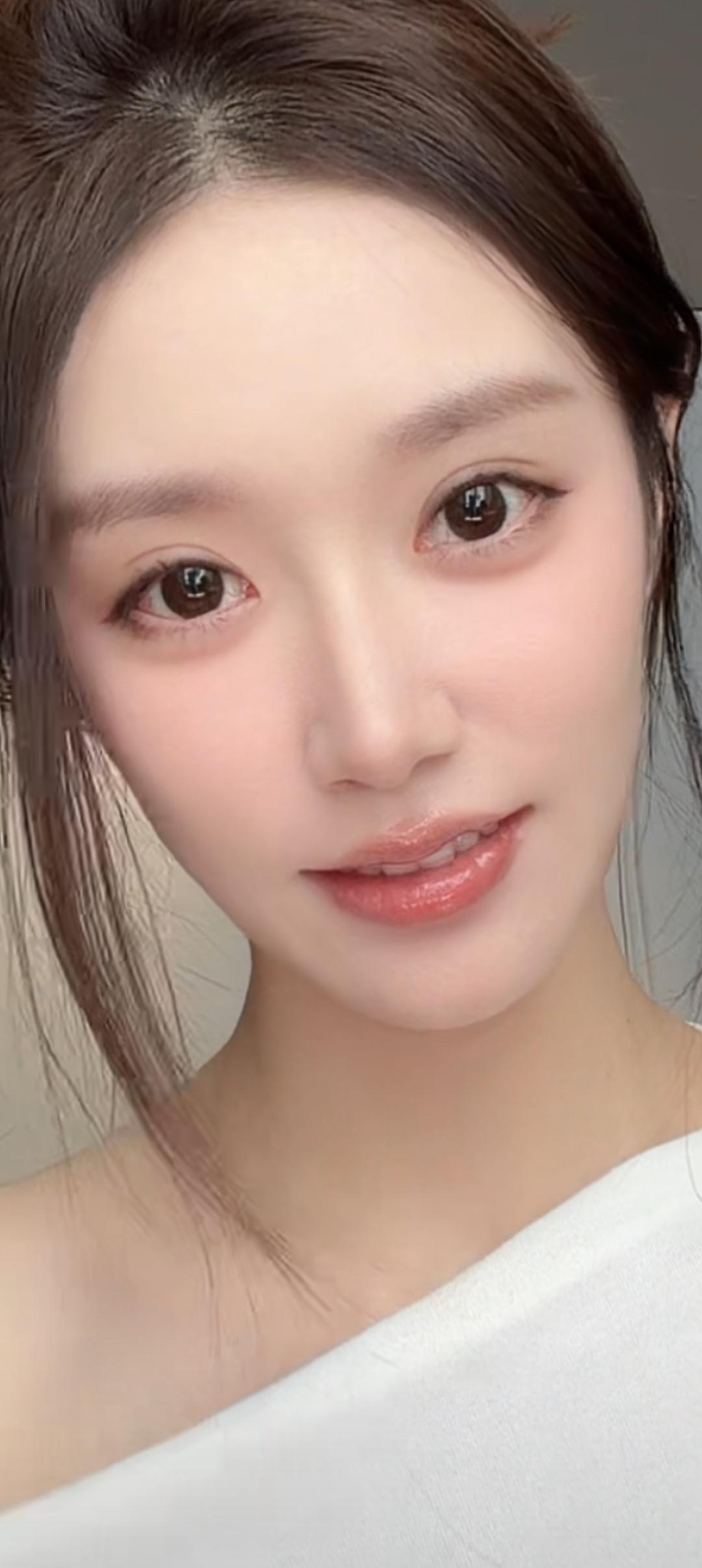 这姑娘看起来好温柔啊！