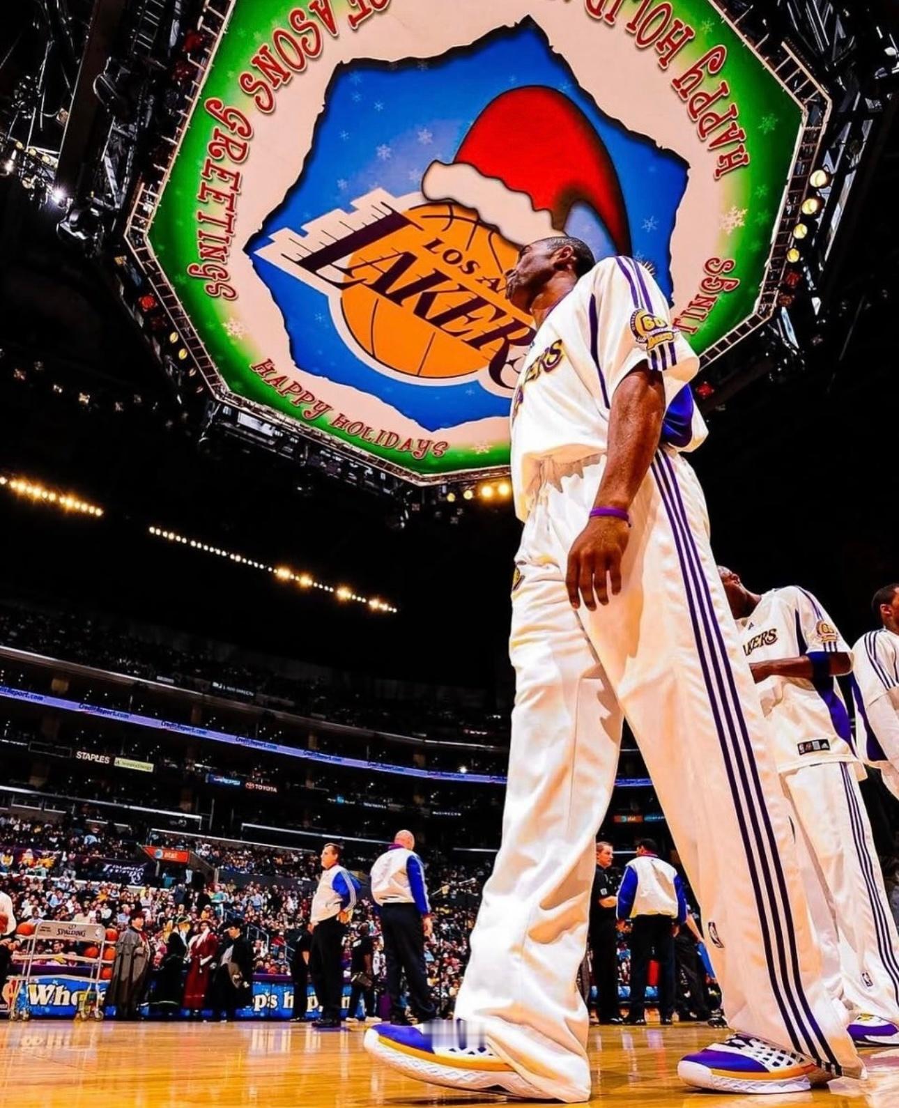 2011年NBA圣诞大战，联盟新星罗斯vs湖人科比，罗斯准绝杀湖人！Images