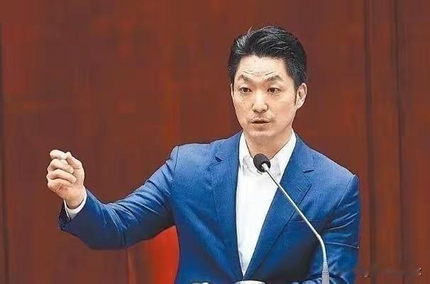 台北市长蒋万安接受专访谈到两岸时曾表示，“我是台湾人，我就是中华民国的国民。”
