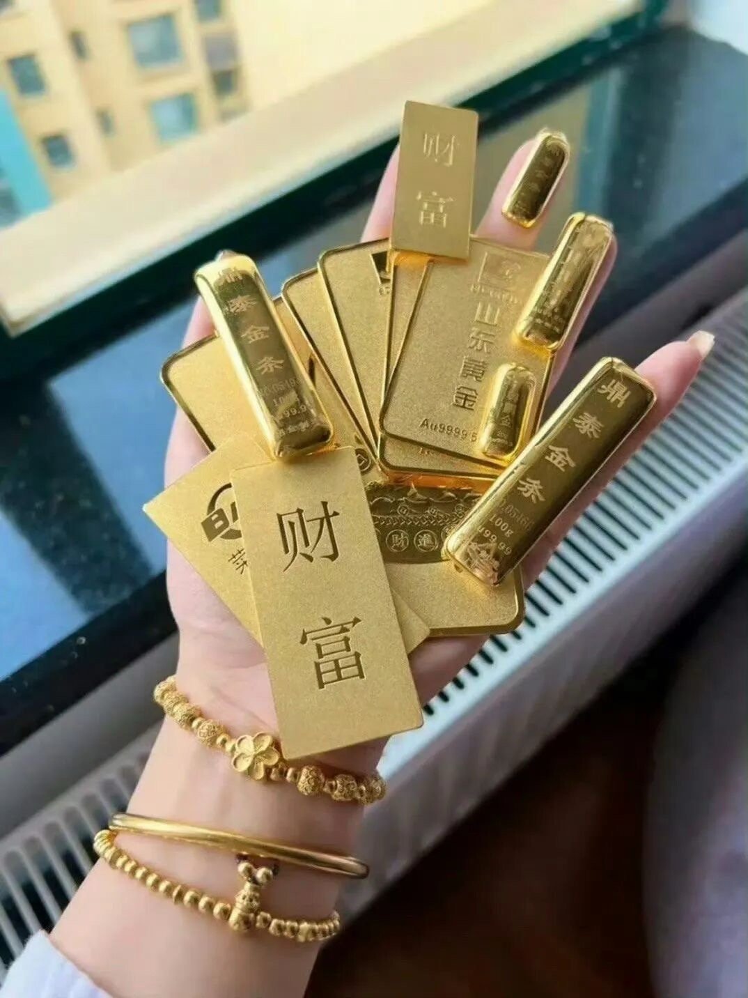 不要老想着用真心换别人什么东西 因为这是对别人的道德绑架 也很容易让自己变成受害