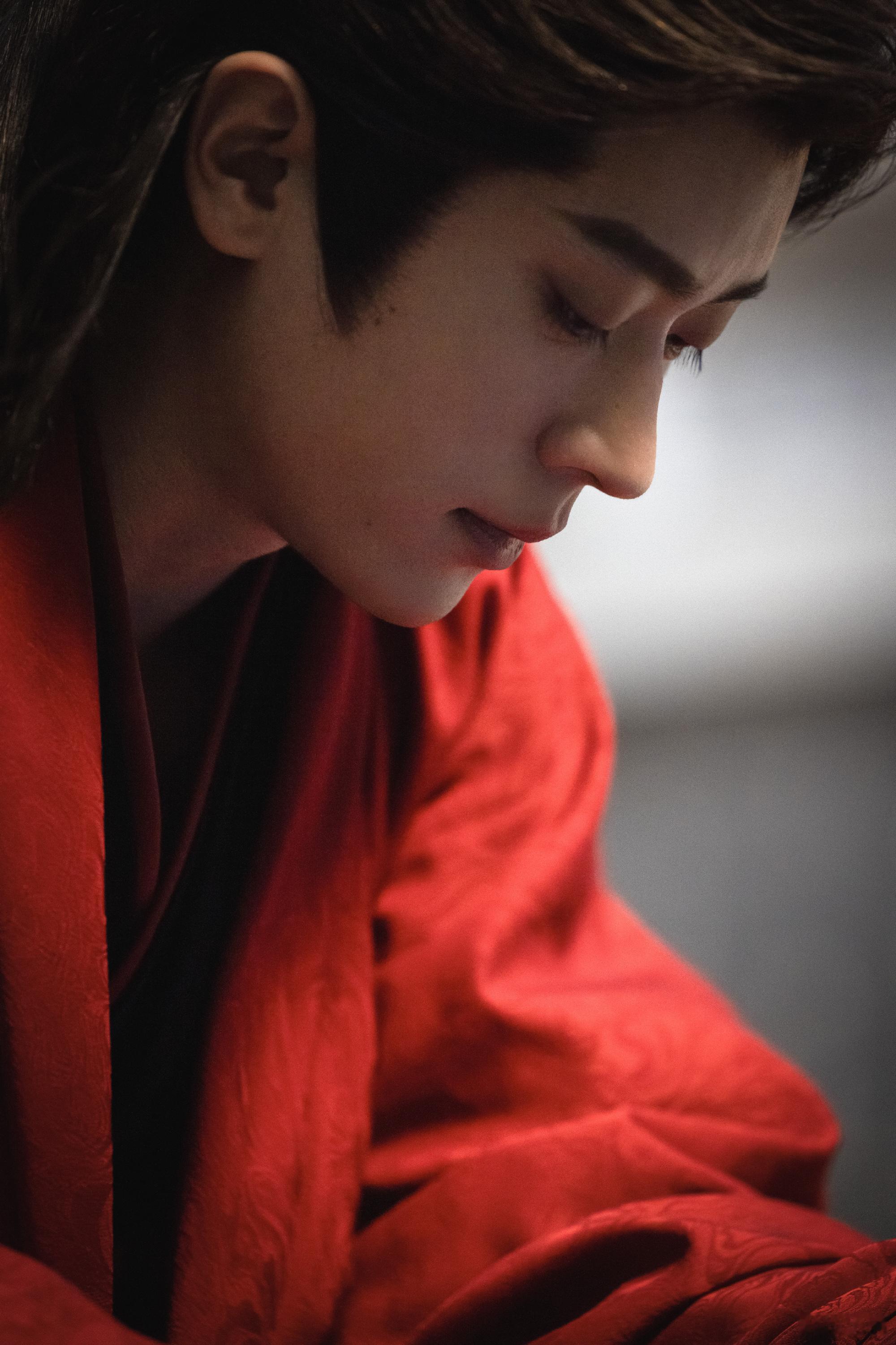 丞磊蛋总拍了拍你说开工大吉蛋总今天也开工吗！蛋总也有开工烦恼吗丞磊晒成何体统剧照