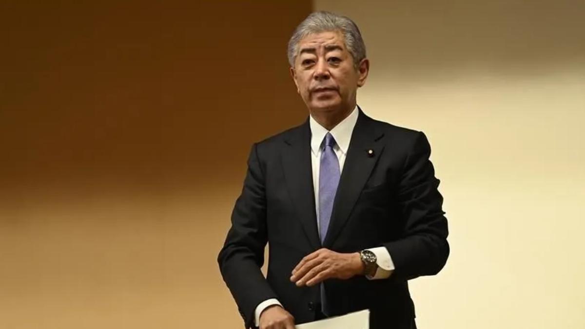 日方想了个折中认错方案，王毅主任一口拒绝，错的又不是中国，凭什么照顾高市早苗的面