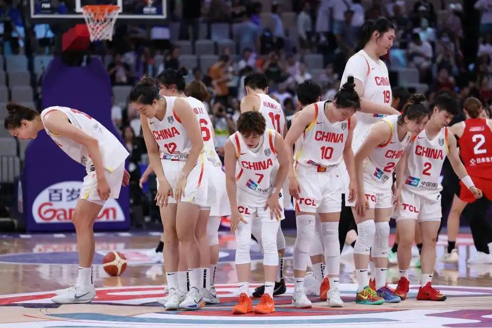 球迷都太想中国女篮战胜日本队，并能最后卫冕成功！

但他们为什么这么说，因为他们