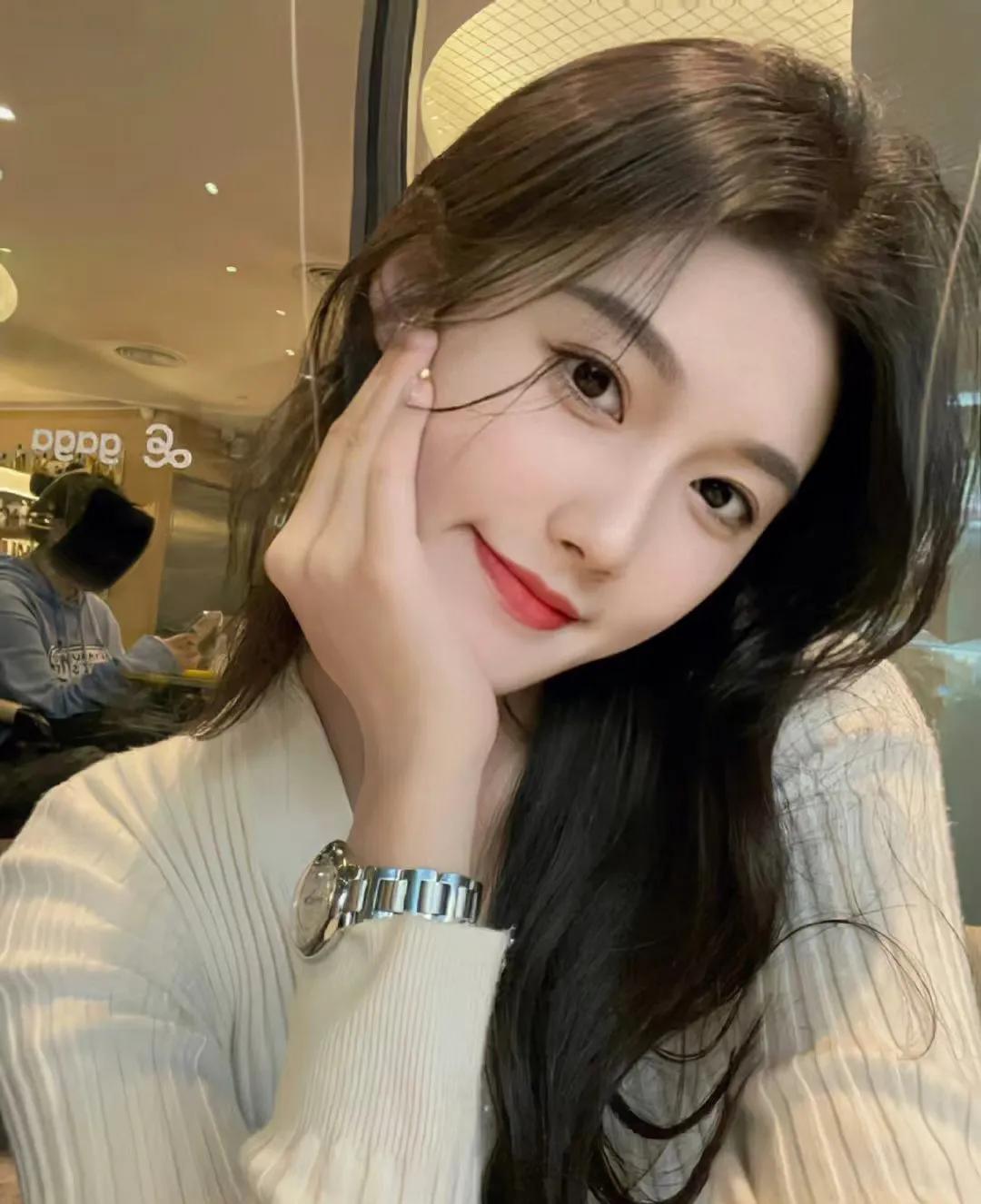 年轻的女生找对象，条件基本上是男的有上进心
什么才是上进心？
一年十万、二十万、