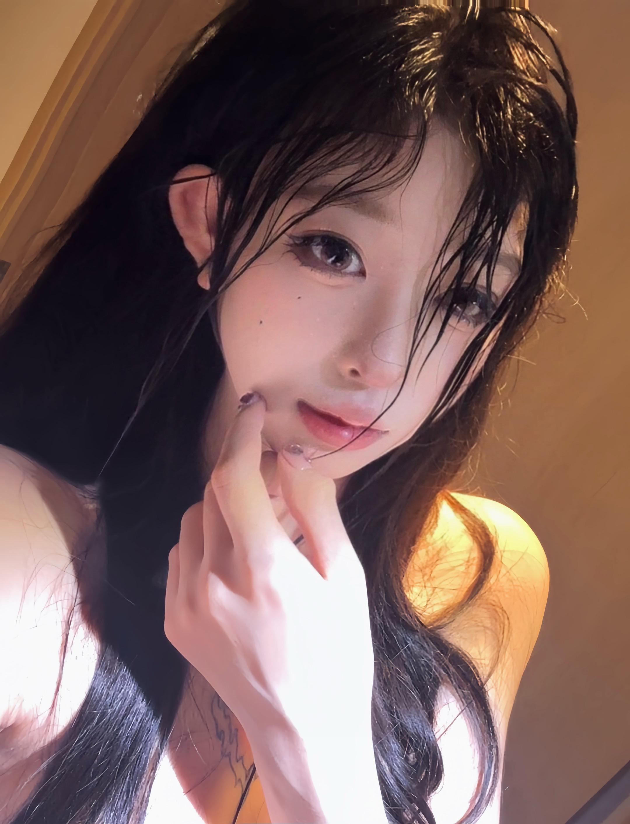 我的性格十分恶劣 但胜在脸实在太乖