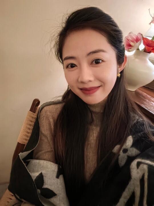 琼瑶与王慧玲：其实都不是恋爱脑那点事。