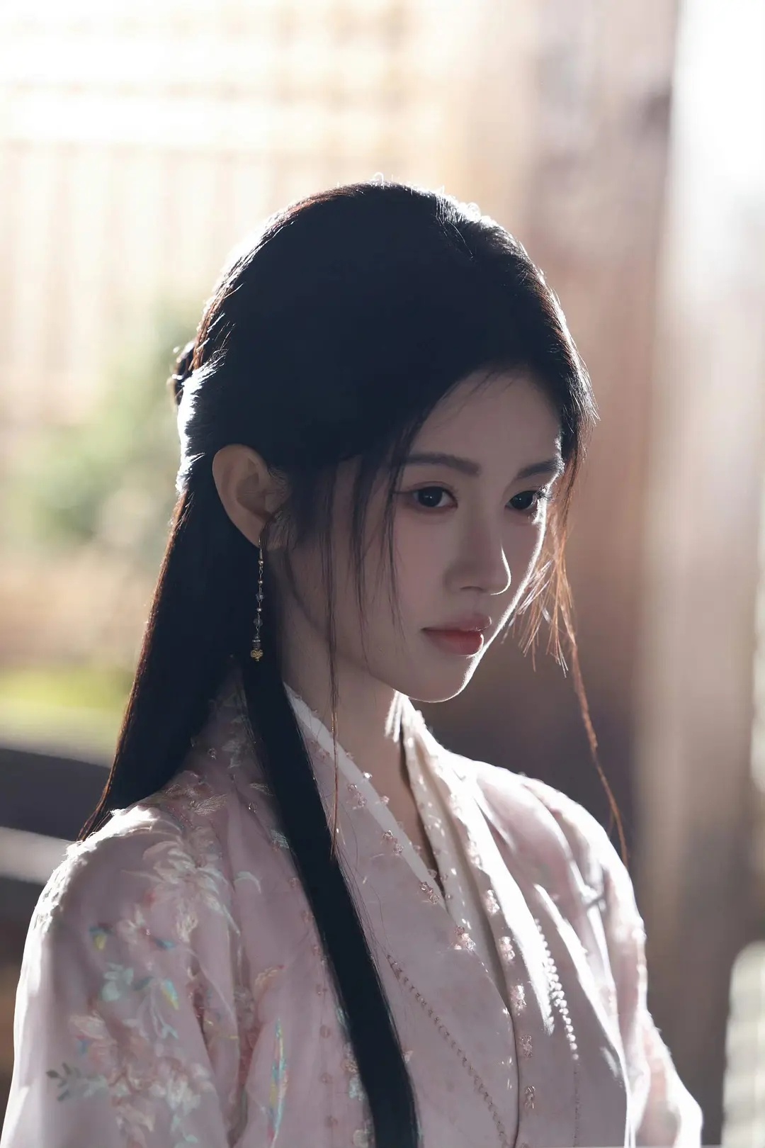 鞠婧祎真的太美了，这个侧脸