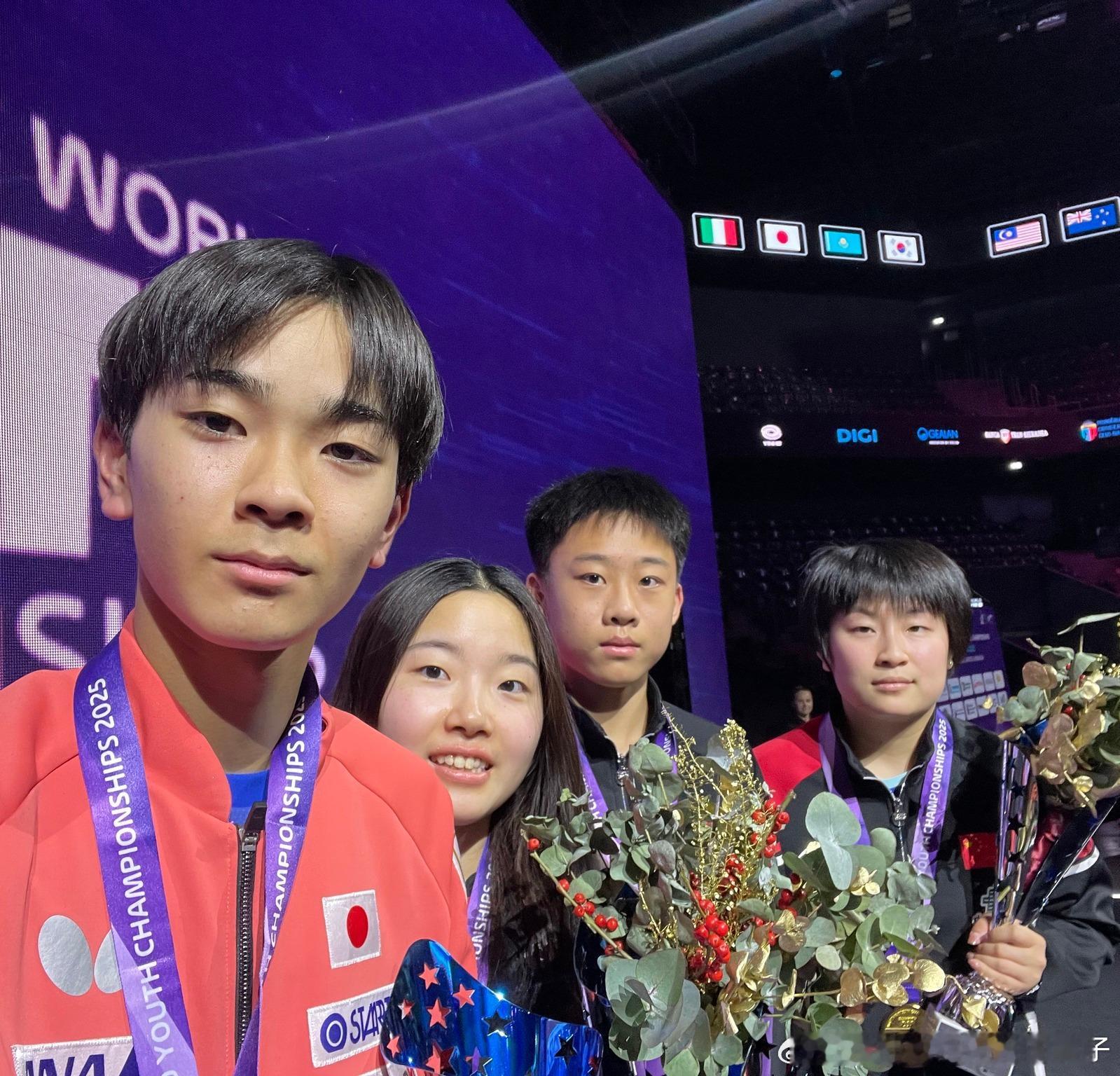2025年国际乒联世青赛单打冠军自拍🤳U19男单冠军🏆：川上流星🇯🇵U1