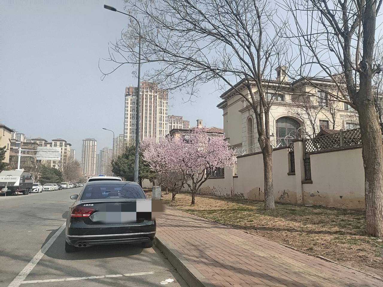 1984年的我，不再执着于赚大钱的焦虑，学会了知足常乐。一家人平安健康、温饱安稳