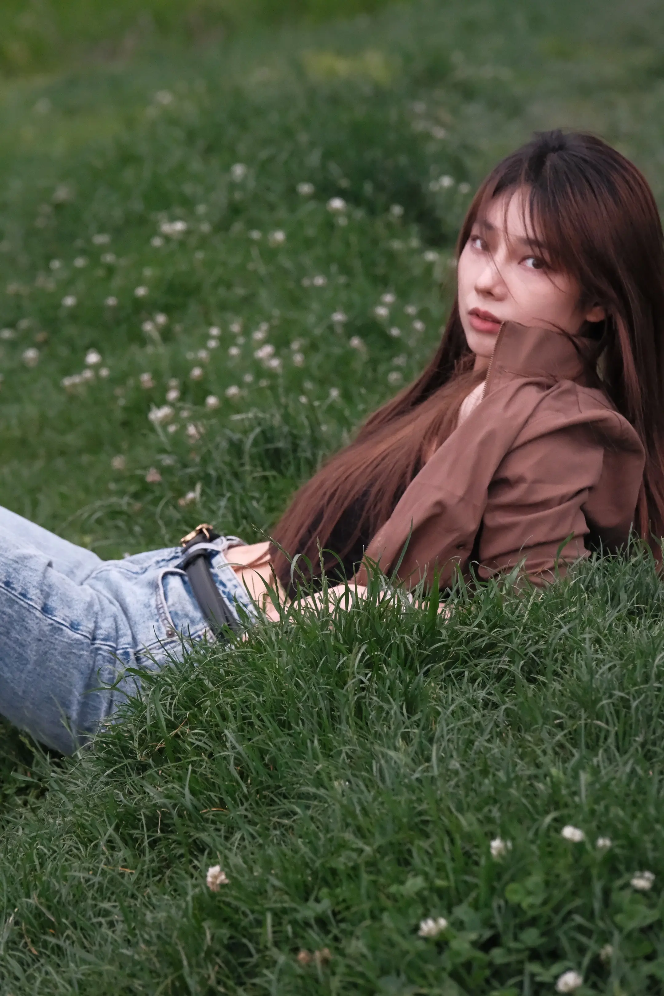 做人要是太清醒 那看什么都差点意思。