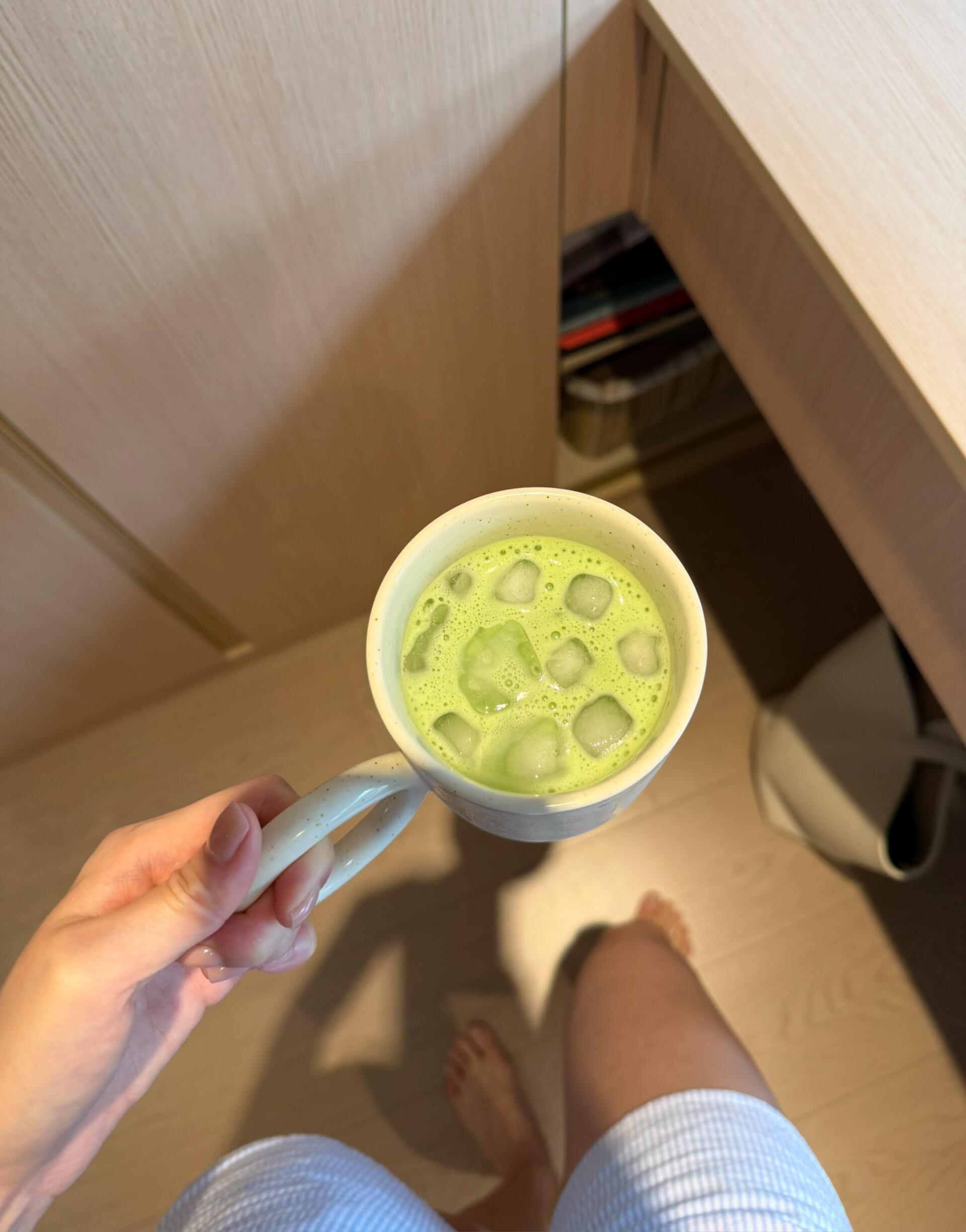 增强自己的不可替代性,同时增强他人的可替代性。 