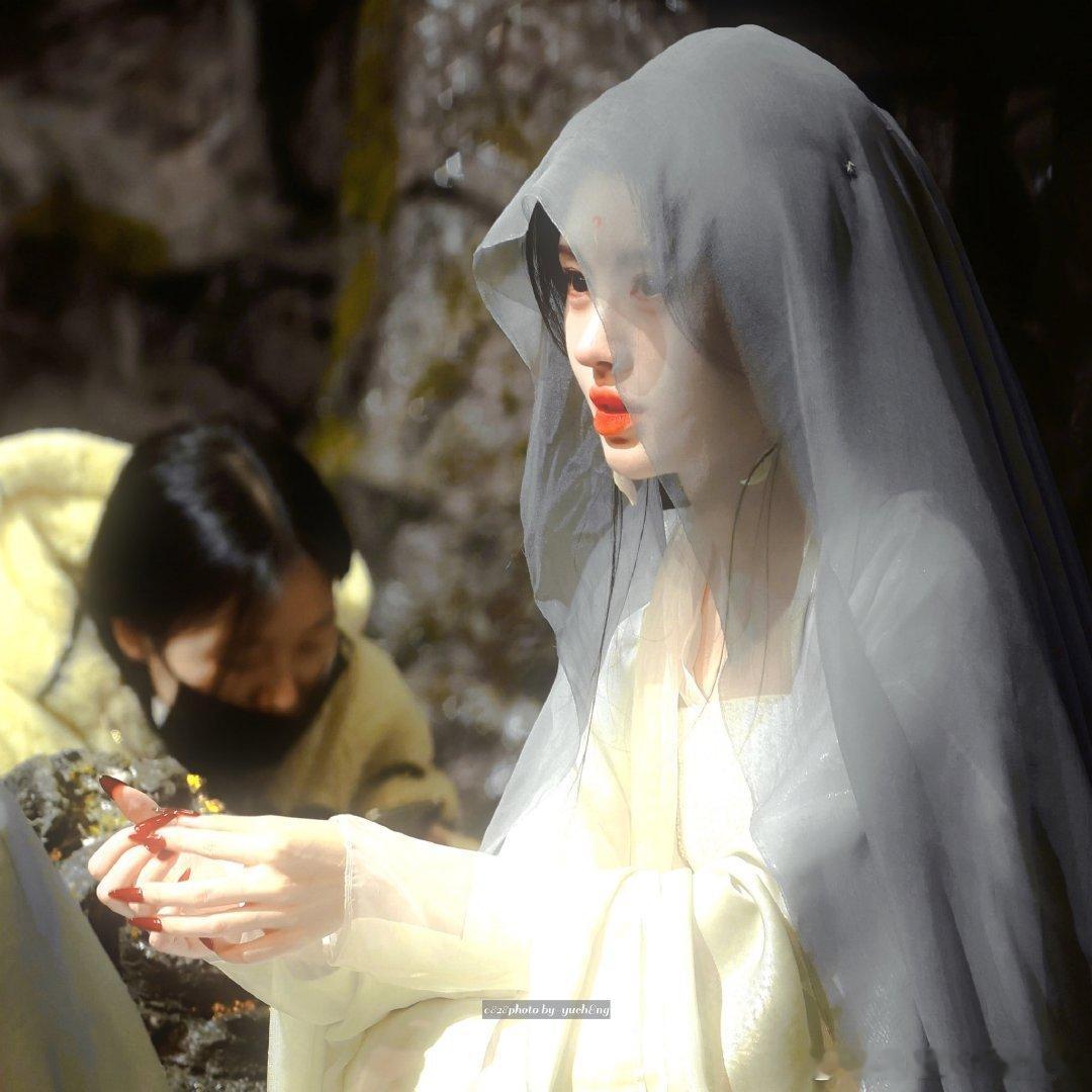 jjy 鞠婧祎露芜衣 jjy鞠婧祎姜黎非jjy鞠婧祎“相信你  陪着你，是属于你