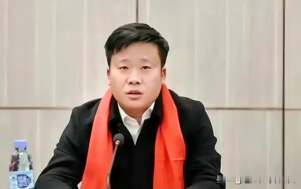 有网民说李秋平已经有新的职务，就是安远的那个李秋平，说到了某国企任职，我个人认为