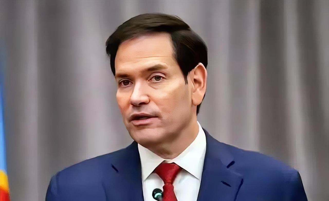 黎智英判刑，没想到卢比奥还是发话了！
美国联邦参议员卢比奥2月10日发文说：“黎