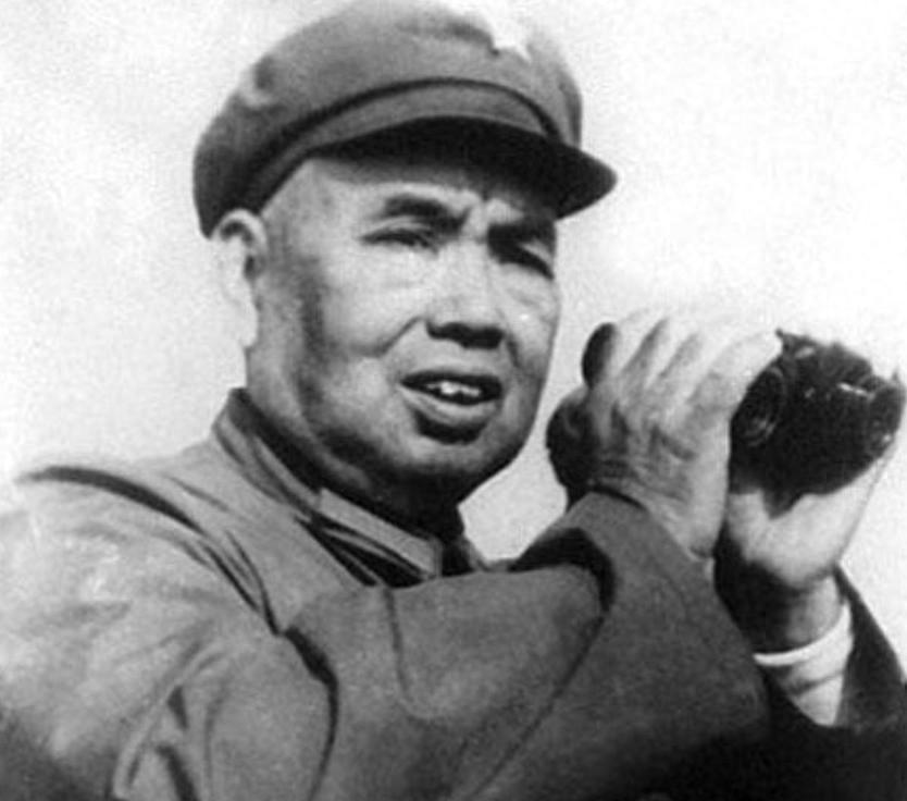 6万志愿军聚集江边遭美军猛烈炮击，死伤超过一万人，杨得志为何忍痛下令斩马谡？
1