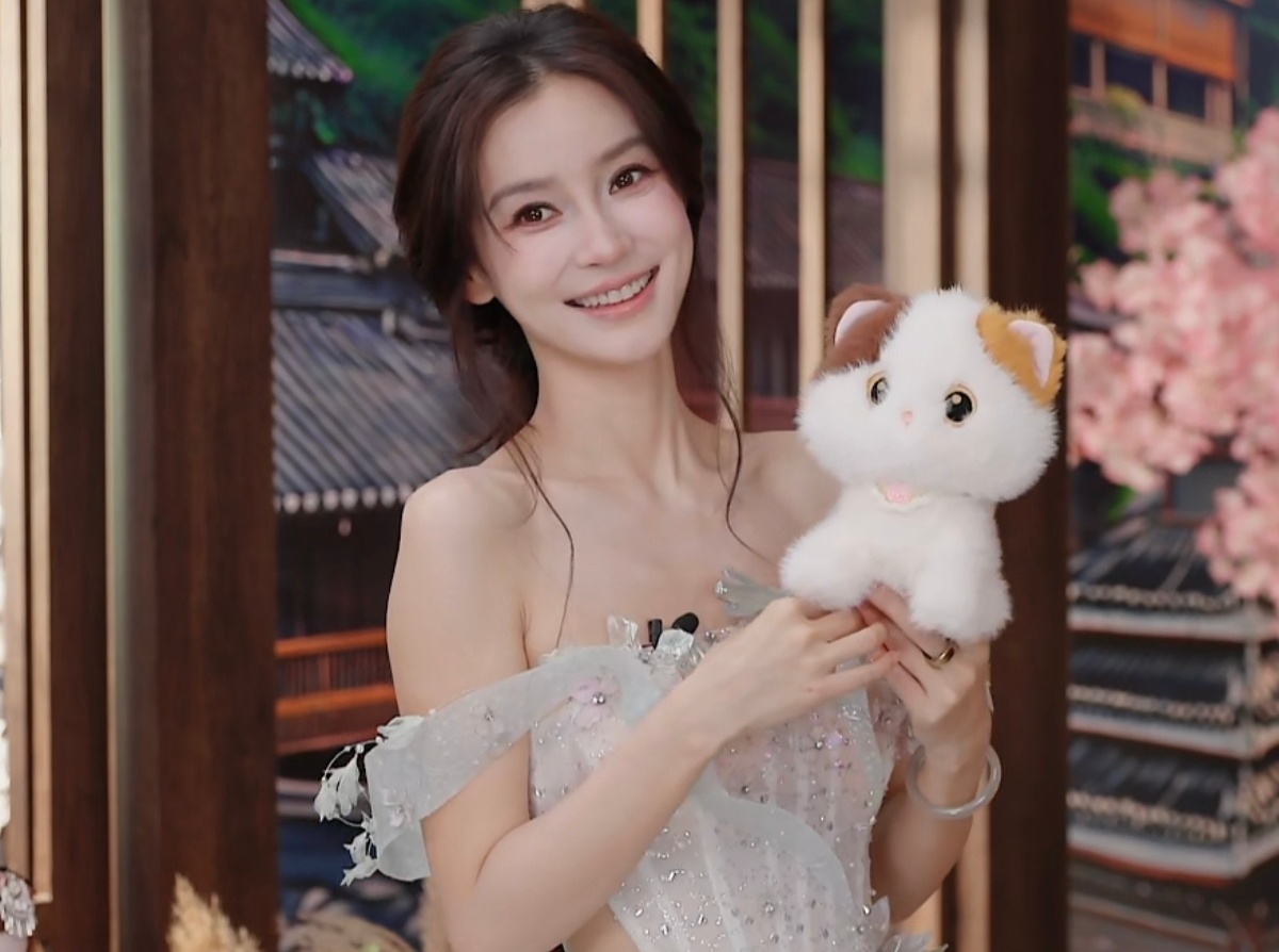 Angelababy像个小仙女|陈赫给Angelababy刷礼物感受下这组图带来