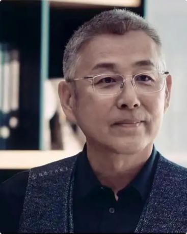 陈道明说："男人离婚，如果你没钱，也很难再找，基本上是孤独终老，女人离婚，没钱的