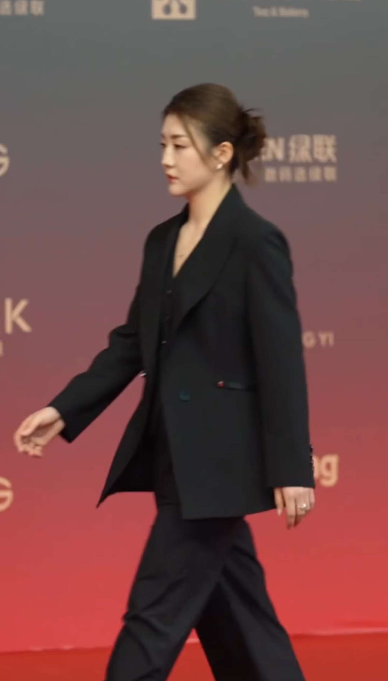 陈梦 | 首届代言人影响力盛典有些气质与生俱来的