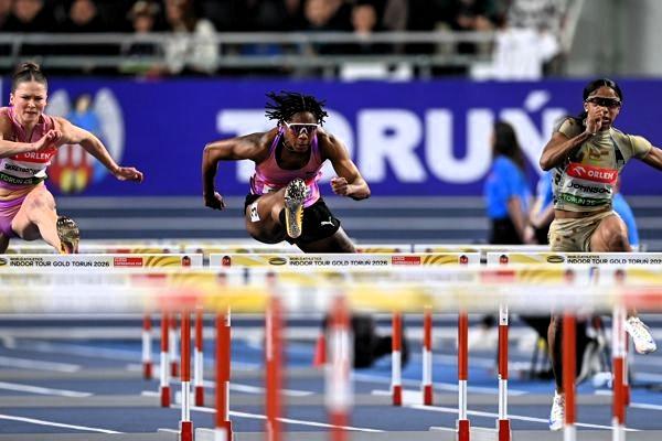 2月22日大年初六，在世界田径室内巡回赛金标系列赛收官战—波兰托伦站女子60米栏