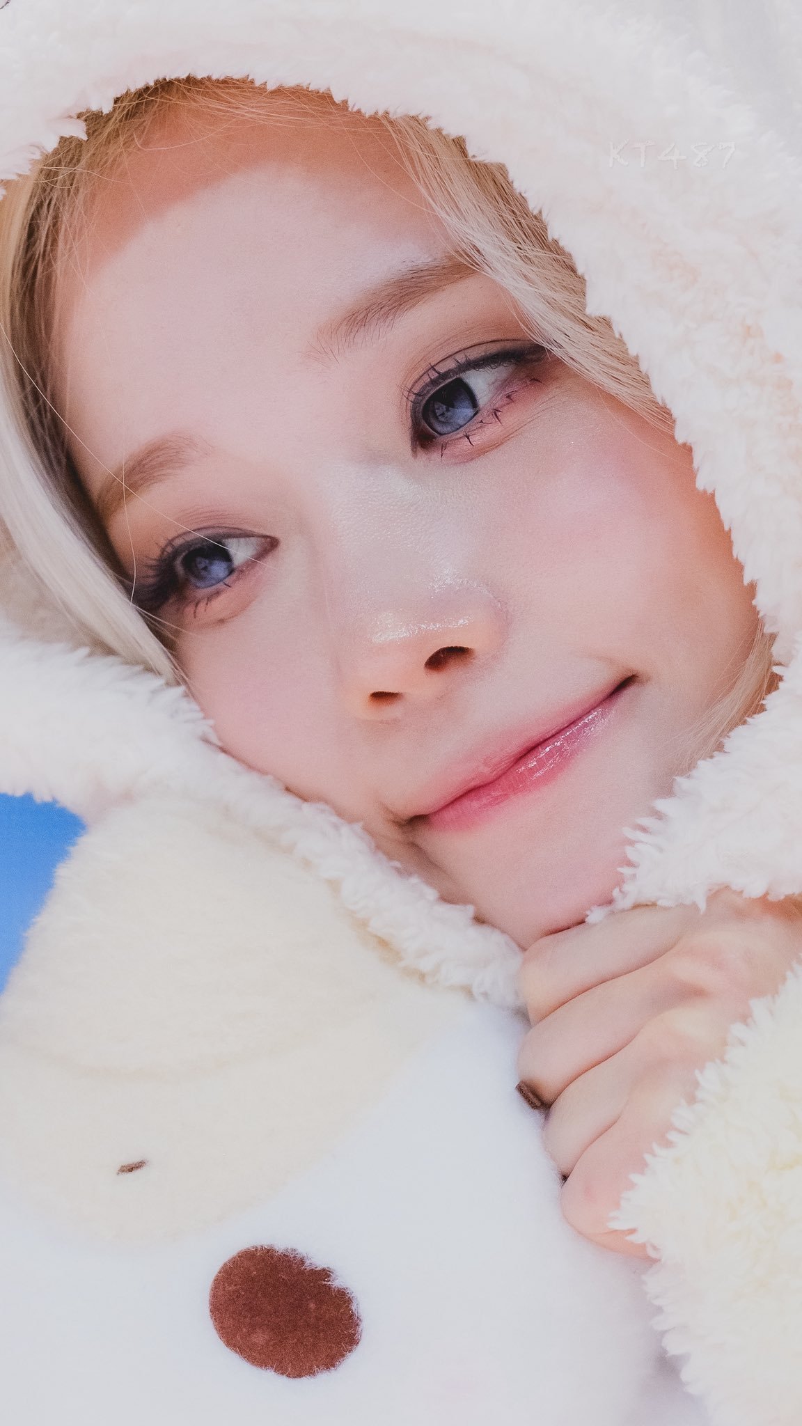 怼脸拍的婷婷真的好美吧