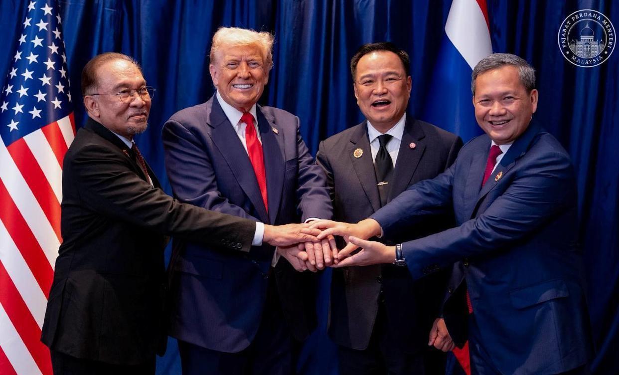 柬泰谈判30分钟泰退场：柬埔寨四条停火条件全是“坑”，中美劝和也没用

东盟斡旋