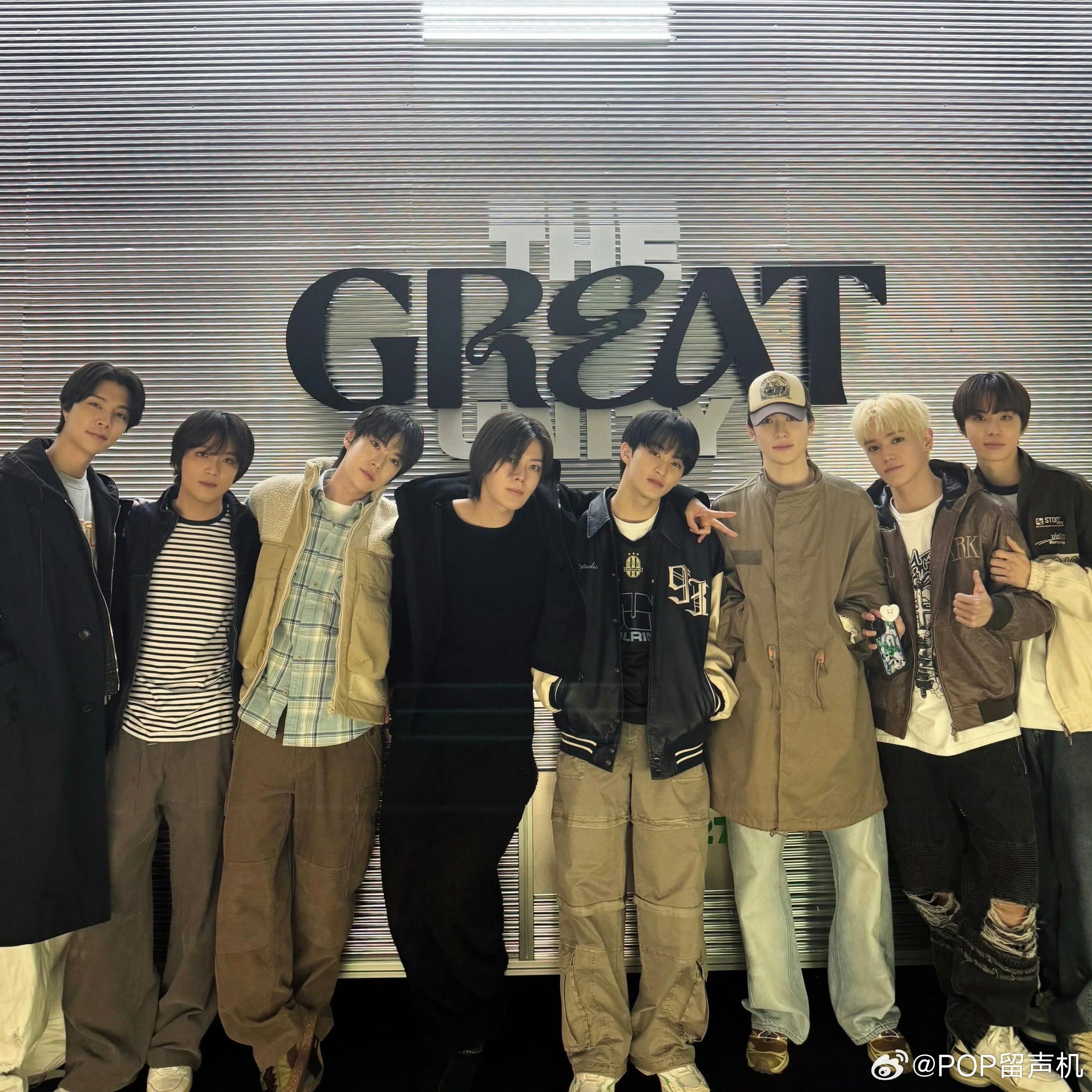 NCT127最后的8人合照 