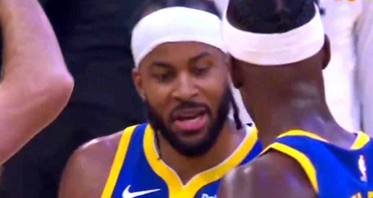 巴特勒一场只拿2分，可勇士替补赢了14分。
没人看他传球，但他把全队盘活了。
库