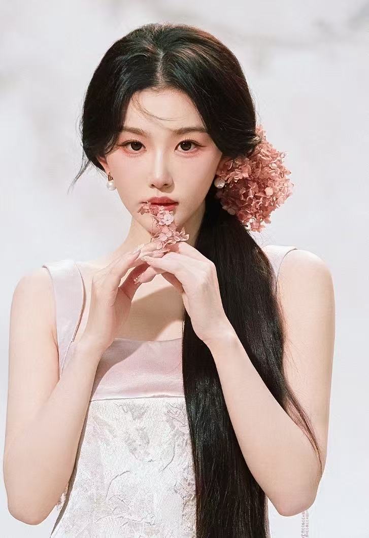 孔雪儿炫迈品牌体验官炫迈官宣孔雪儿恭喜宝宝迎来新商务孔雪儿