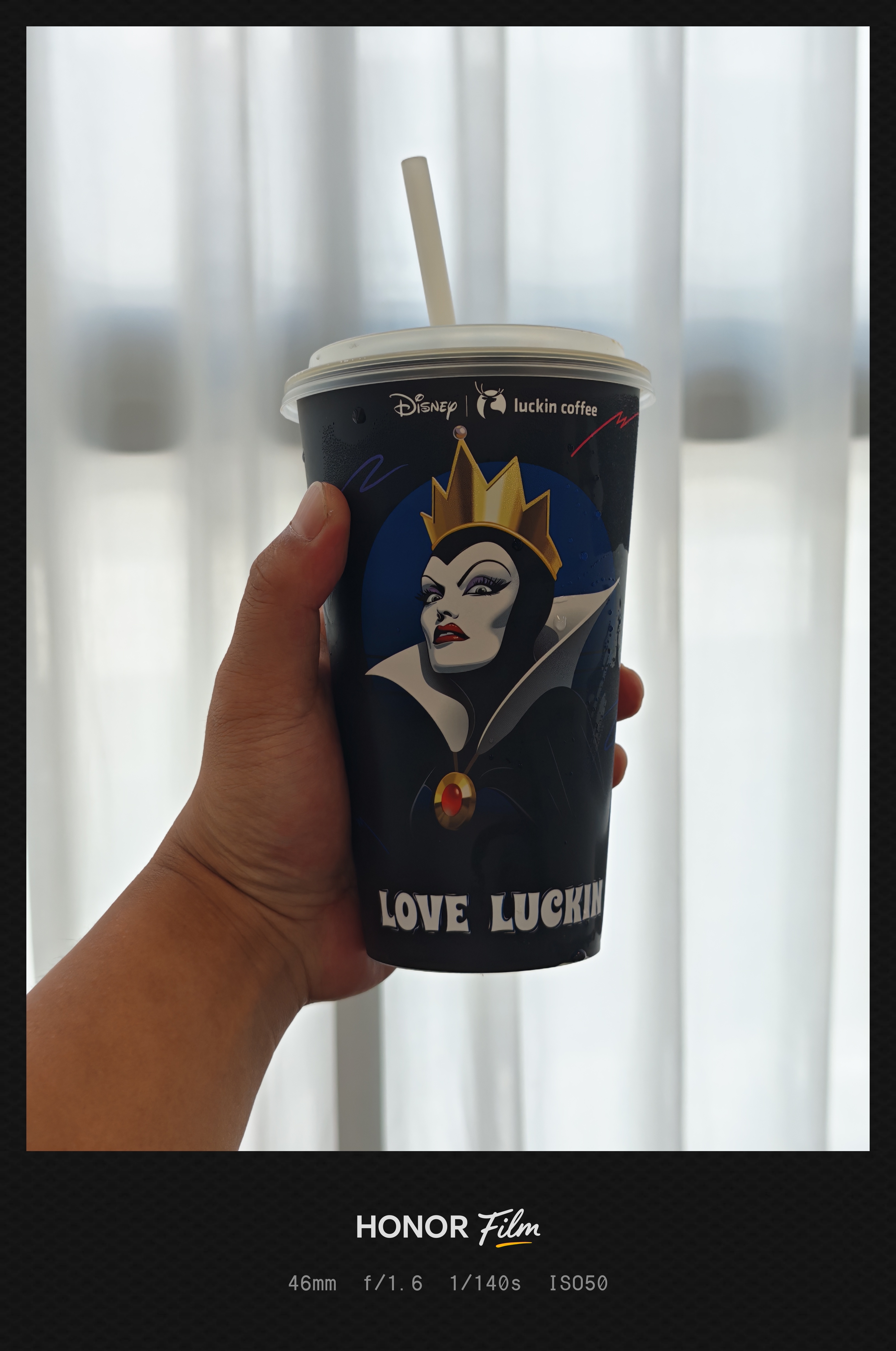 来一杯冰美式，精神一下。你今天喝了吗？