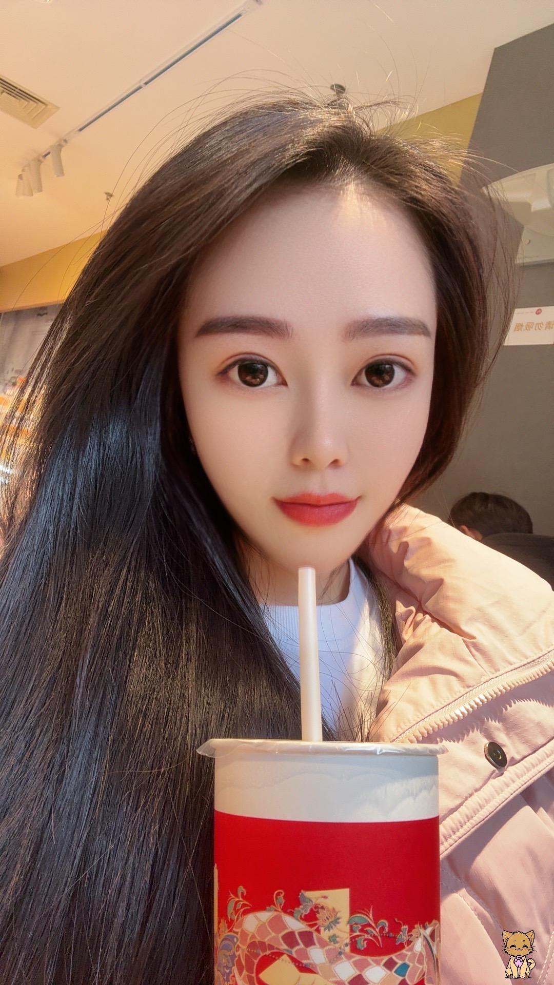 20岁的热烈随性，30岁的成熟稳重，40岁从容智慧，不同的年纪.不同取...