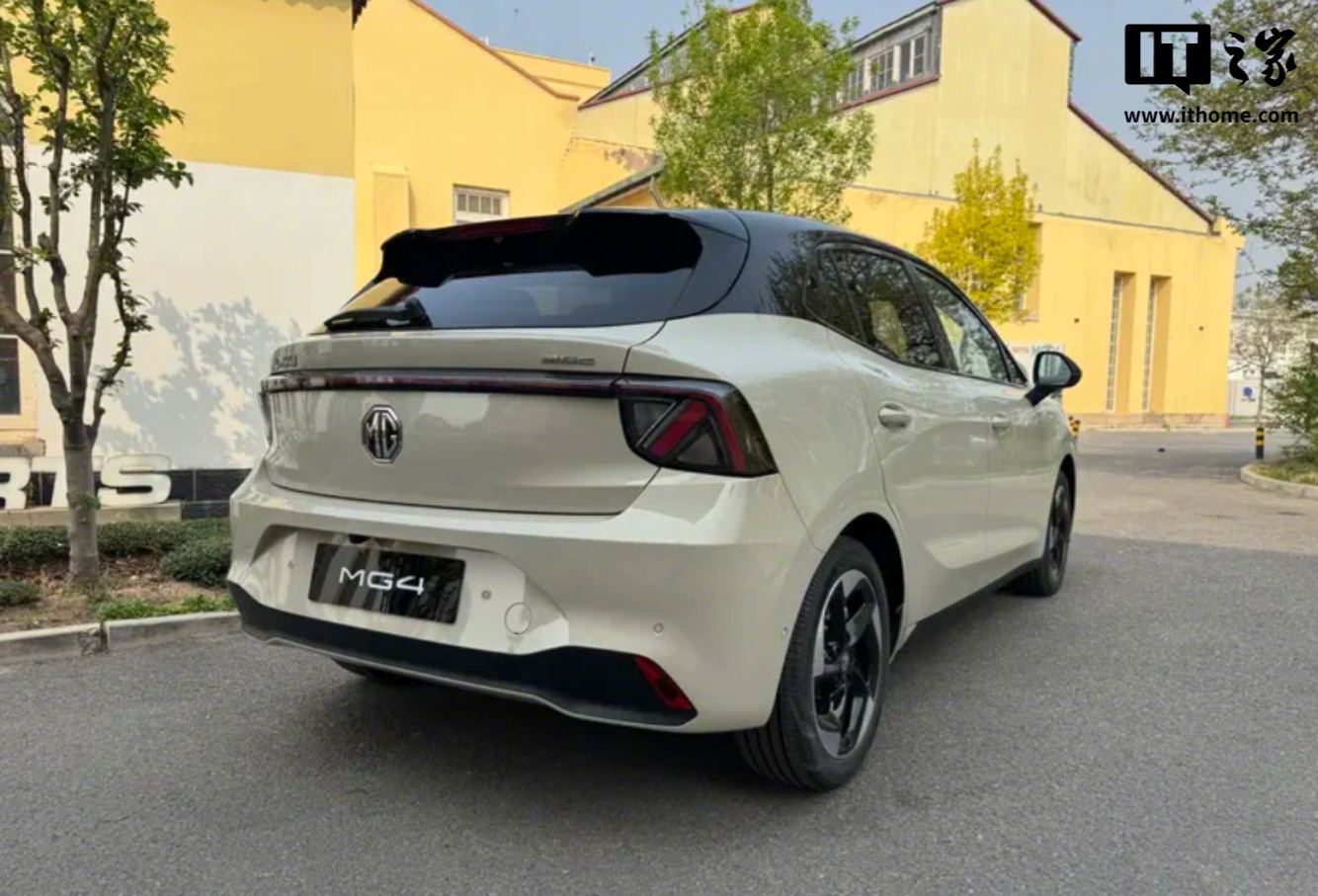 【2026款上汽MG4上市：新增冰晶蓝、杏仁米，限时补贴价 6.58 万元起】2